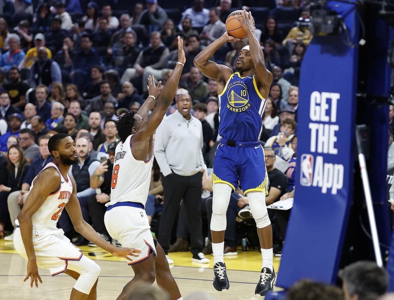 开云官网首页-三球30+6+11无缘今日最佳球员！因为西蒙斯末节超神19分大逆转！