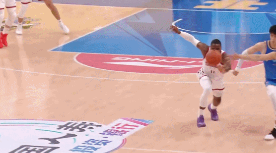 kaiyun-许利民：周琦眼睛受伤和去年类似，明天会去眼科做详细检查