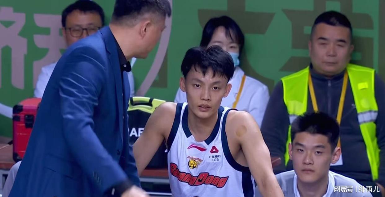开云-换帅的前奏？广东“七冠教头”霸气放话，朱芳雨施压杜锋！