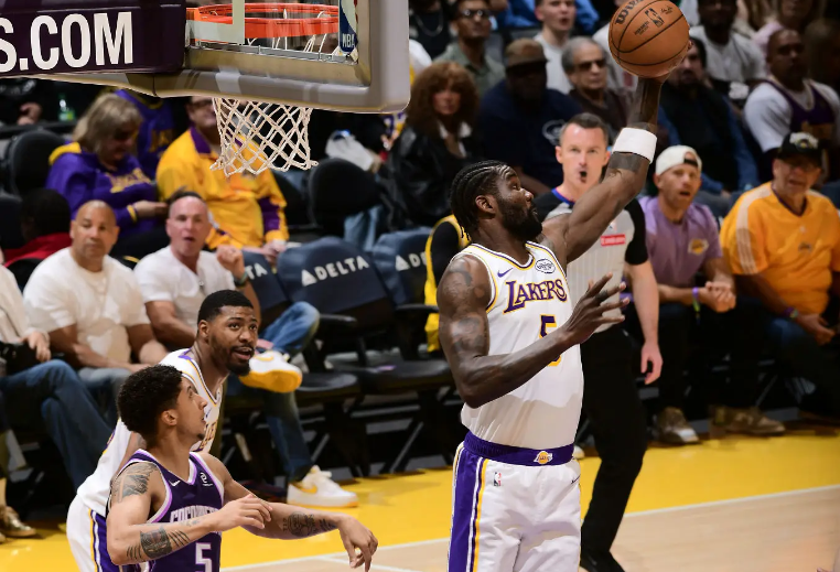 开云体育-面对弱旅状态有所回暖，但湖人先发中锋的情况依然有些令人担心？