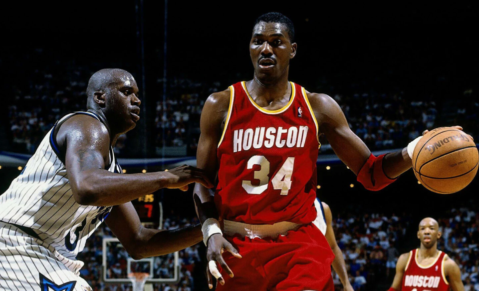 开云-美媒评NBA史上TOP79防守者！科比36詹姆斯32乔丹15 中锋包揽前二