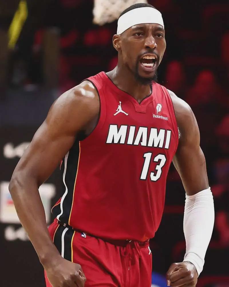 kaiyun-5-0横扫！单赛季五杀！阿德巴约成了笑话