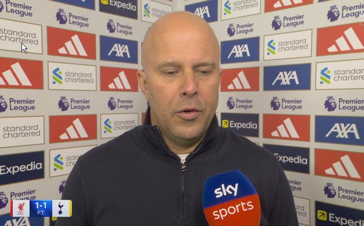 kaiyun-利物浦1-1热刺“送温暖”：斯洛特迷之战术，索博都看不下去了